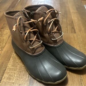 NWOB Sperry Duck Boots 9.5